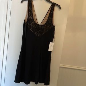 ALI & JAY LACE BACK FIT / FLARE DRESS! NWT!